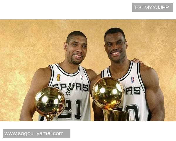 文班首秀表现惊艳砍下30分10板成队史第二人追平邓肯辉煌纪录